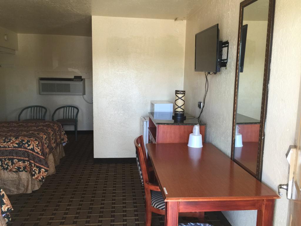 Encore Motel Farmington Chambre photo